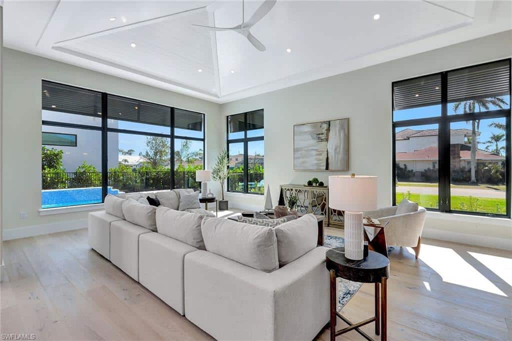 Interiors Photo 1